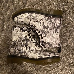 Size 7 Dr.Martens black and white floral slime lace up boots